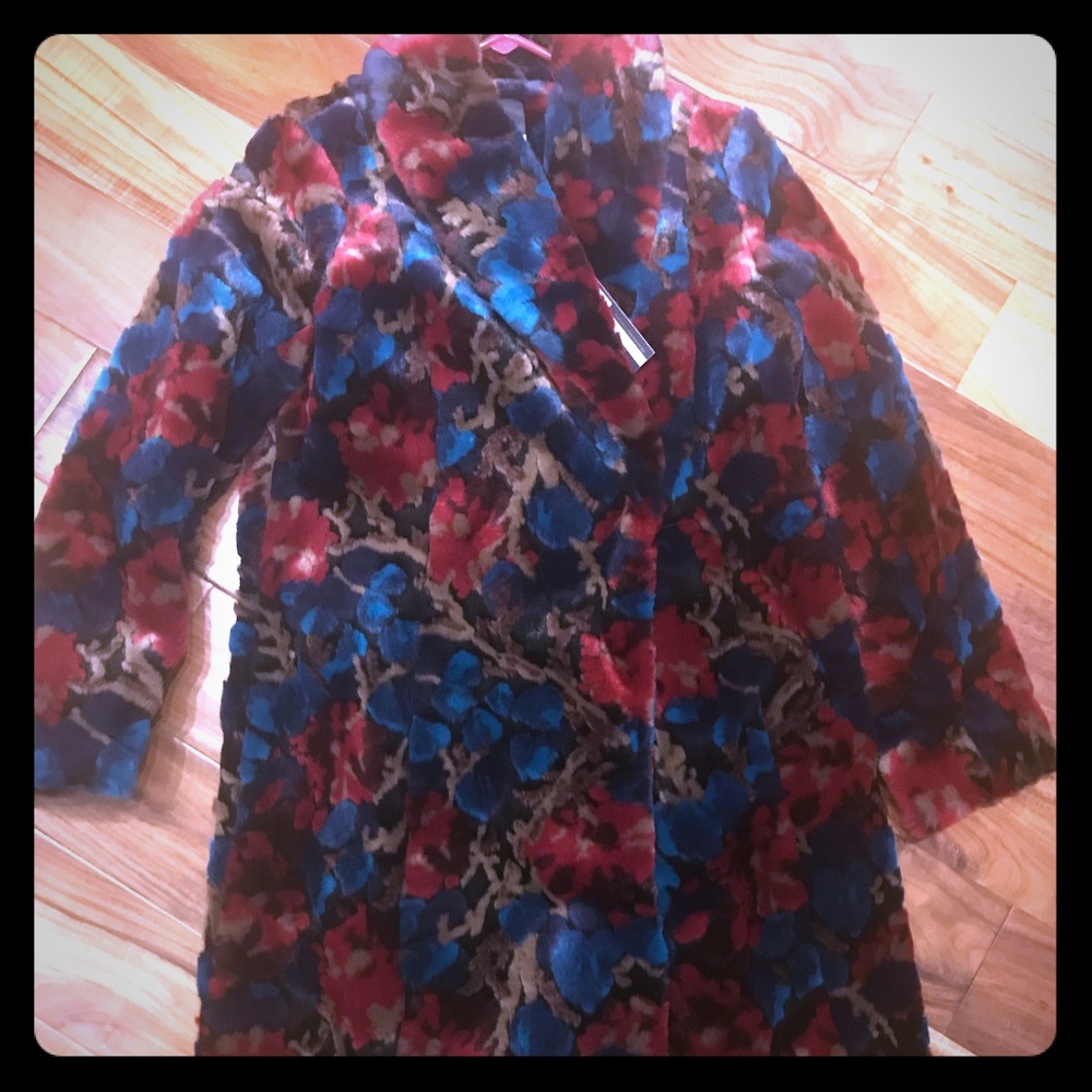 NWT Tracy Reece faux fur coat  Size M